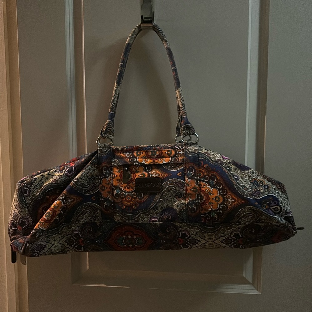 Yoga mat bag used just a couple of times. Great condition